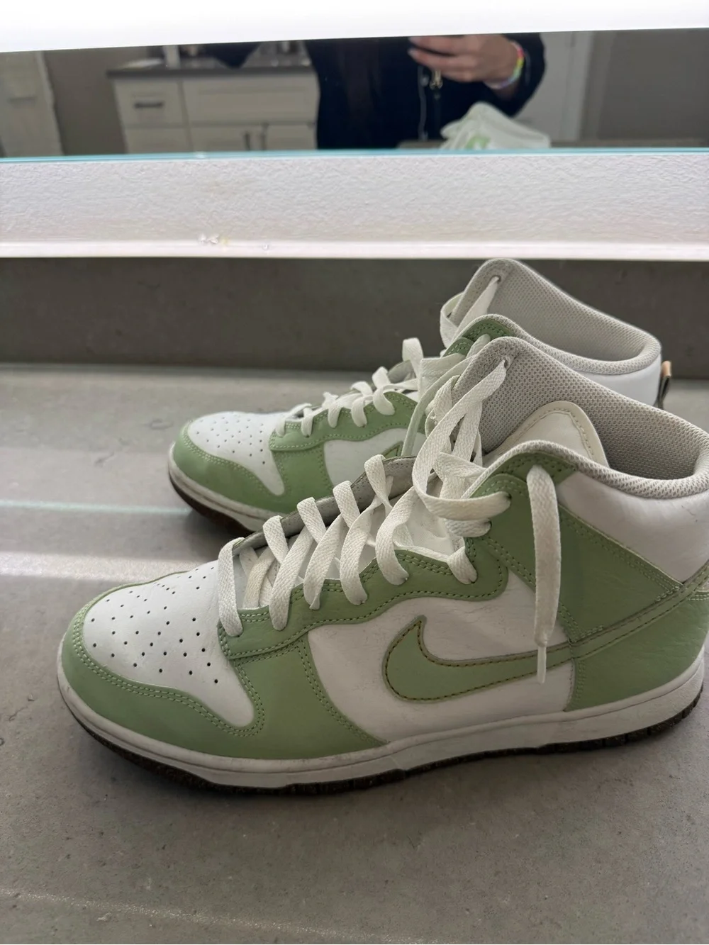 Nike color melon